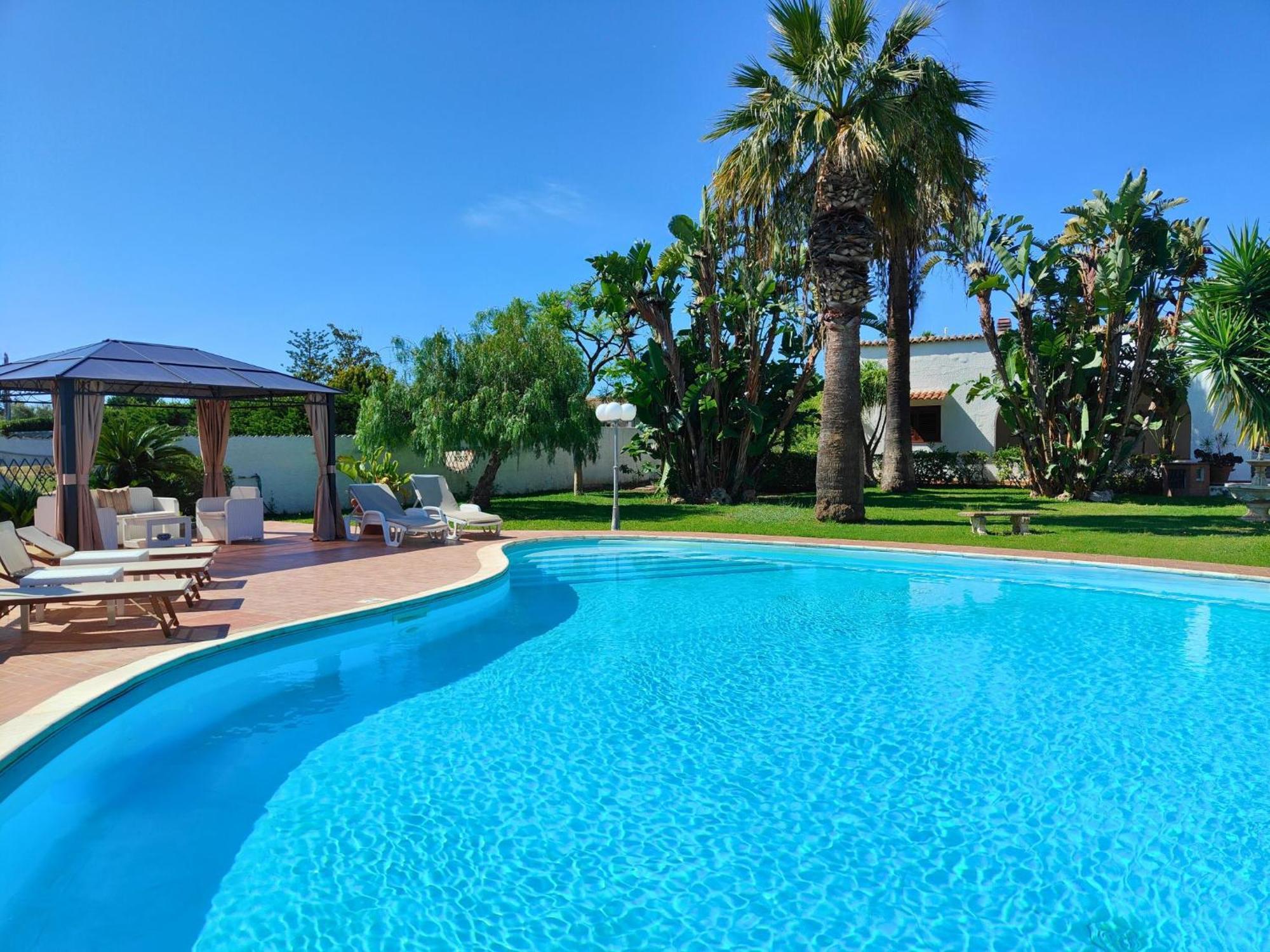 Villa Alfonsa, Fontane Bianche, Siracusa, Private Pool, 10Min From The Beach Buitenkant foto