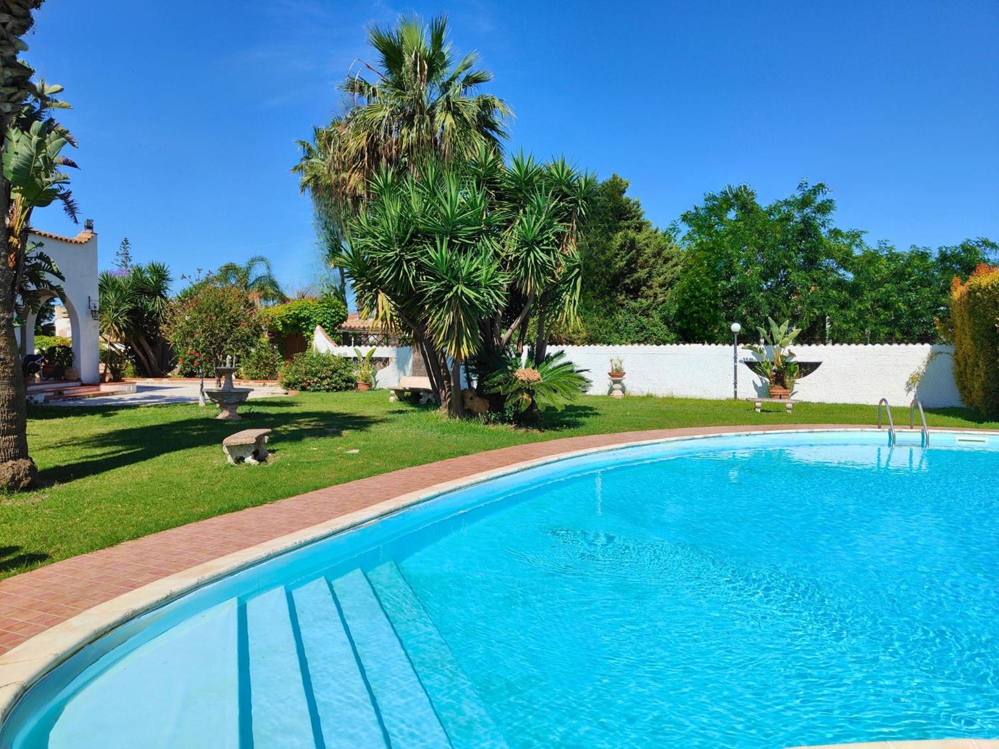 Villa Alfonsa, Fontane Bianche, Siracusa, Private Pool, 10Min From The Beach Buitenkant foto