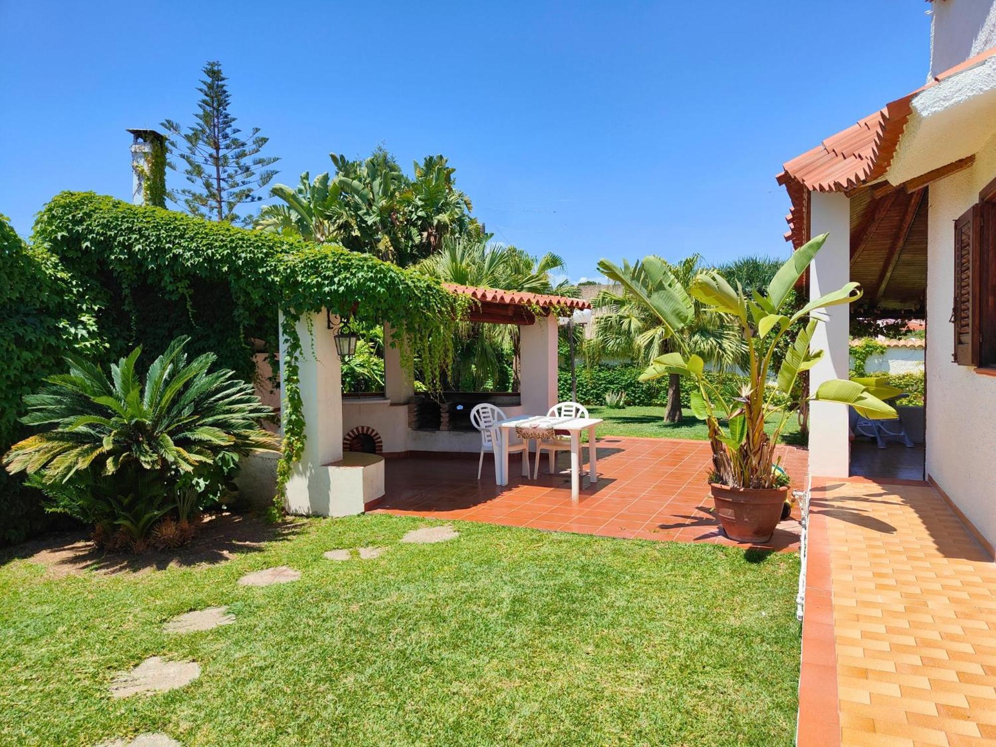 Villa Alfonsa, Fontane Bianche, Siracusa, Private Pool, 10Min From The Beach Buitenkant foto